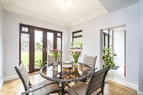 5 bedroom semi-detached house for sale, Senlac Road, London, SE12