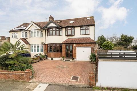5 bedroom semi-detached house for sale, Senlac Road, Lee