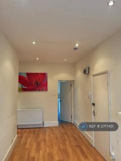2 bedroom flat to rent, High St, Edgware, HA8