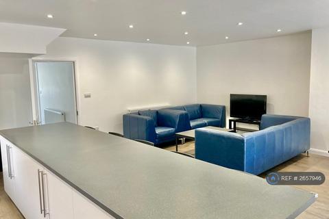 undefined, Lynwood Avenue, Egham, TW20