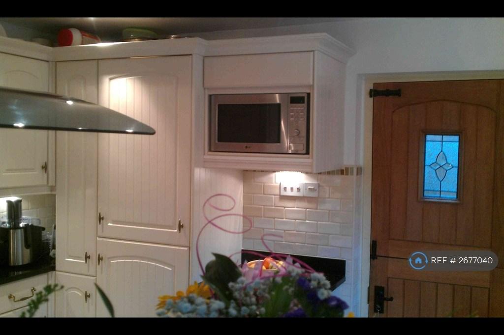 Kitchen - Fitted Appliances