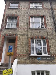 4 bedroom maisonette to rent, Cromwell Place, Mortlake, SW14