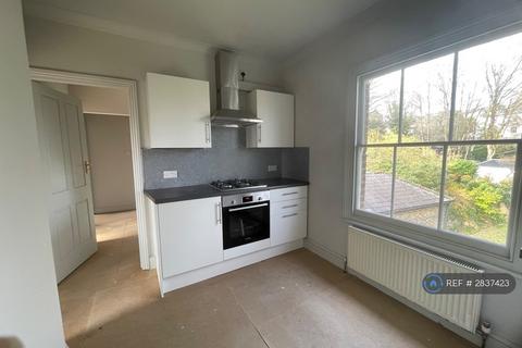 2 bedroom flat to rent, Fox Hill, London, SE19