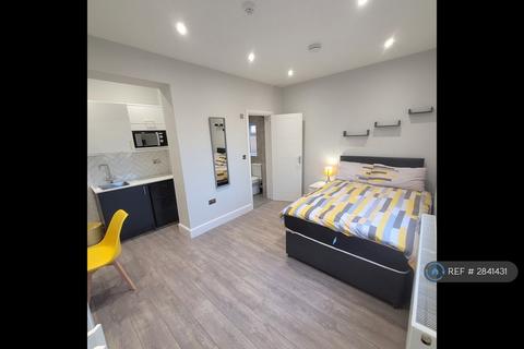 undefined, Suffolk Avenue, Southampton, SO15