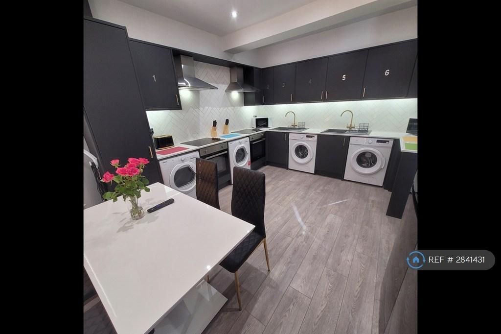 Large High Spec Brand New Kitchen And Appliances