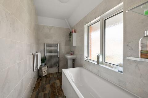 4 bedroom detached house for sale, Ida Road, Skegness PE25