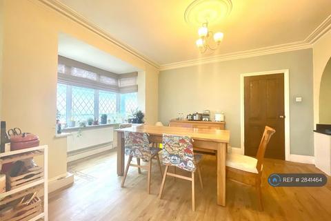undefined, Gloucester Road North, Bristol, BS7