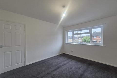 3 bedroom semi-detached house to rent, Martley Road, Oldbury,