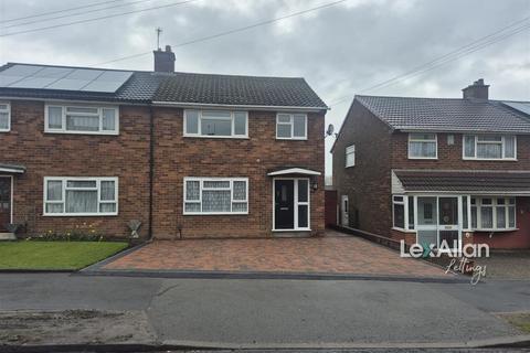 3 bedroom semi-detached house to rent, Martley Road, Oldbury,