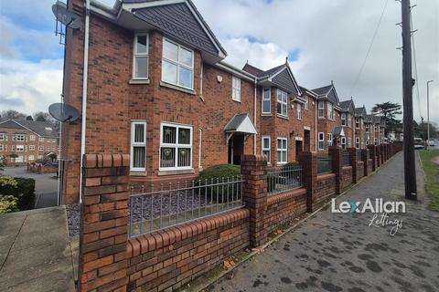 2 bedroom flat to rent, Crownoakes Drive, Wordsley