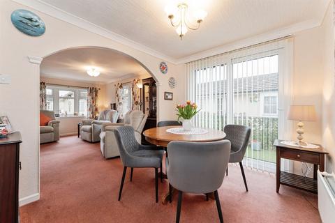 2 bedroom detached bungalow for sale, New Orchard Park, Littleport, Ely