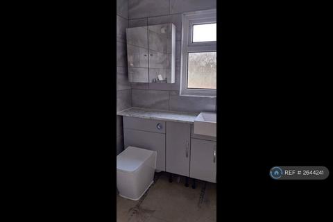 3 bedroom semi-detached house to rent, Mount Road, Dover, CT17