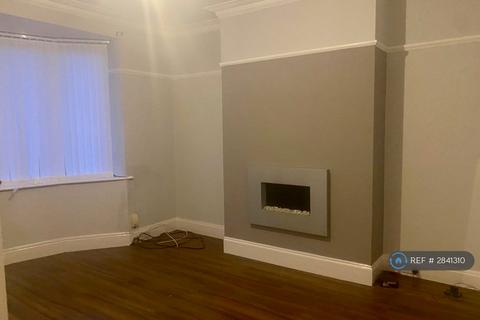 2 bedroom flat to rent, High Heaton, Newcastle Upon Tyne, NE7