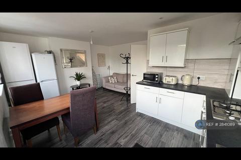 4 bedroom end of terrace house to rent, Bramwell St, Sheffield, S3