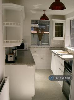 3 bedroom terraced house to rent, Thornton Road, Manchester, M14