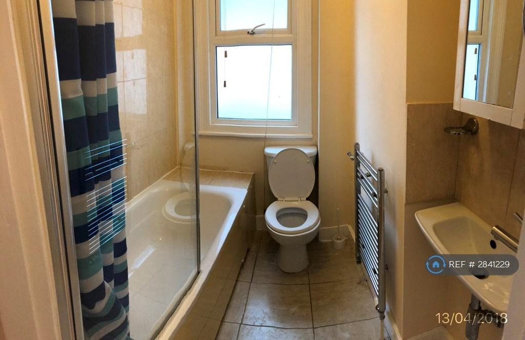 Main Bathroom