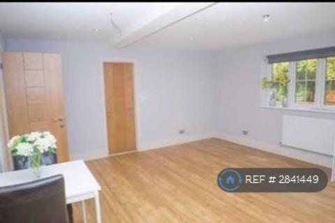 1 bedroom flat to rent, Cobham, Cobham, KT11