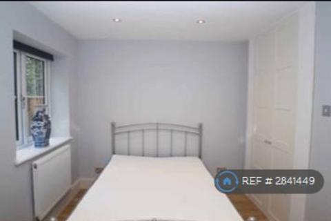 1 bedroom flat to rent, Cobham, Cobham, KT11