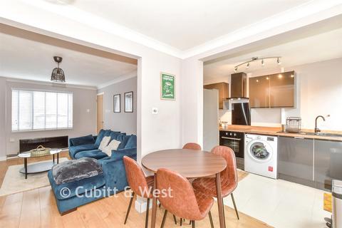 3 bedroom terraced house for sale, Braishfield Road, Havant PO9