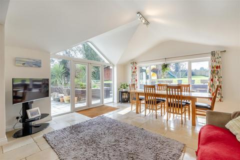 5 bedroom detached house for sale, Vicarage Lane, East Farleigh, Maidstone