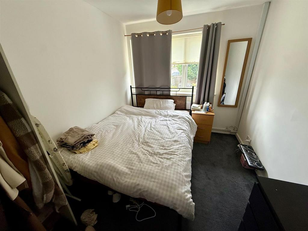 MD96 Bed1.jpg
