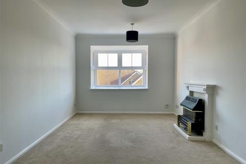 1 bedroom flat to rent, Quebec Close, Eastbourne