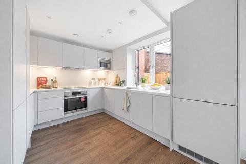 2 bedroom apartment for sale, Wentworth Court, 2-4 High Street, Chalfont St. Peter