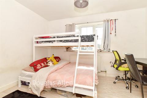 undefined, Seagull Close, Barking IG11