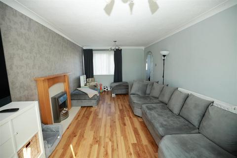 3 bedroom end of terrace house for sale, Camplea Croft, Birmingham B37