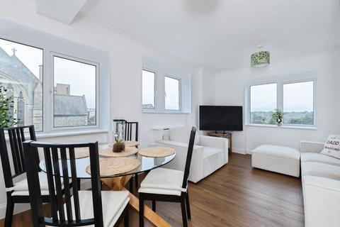 2 bedroom flat for sale, Upper Norwich Road, Bournemouth