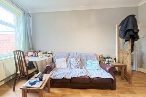 3 bedroom flat for sale, Chirton West View, North Shields NE29