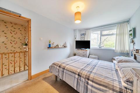 3 bedroom terraced house for sale, Court Road, London