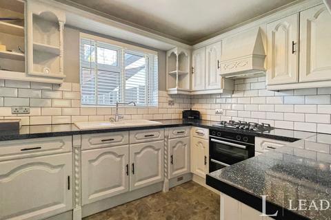 3 bedroom terraced house to rent, St. Chads Road, Tilbury, Essex, RM18