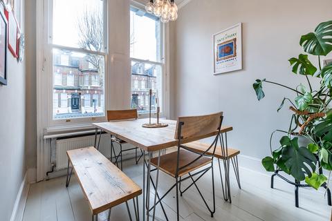 2 bedroom flat for sale, Brondesbury Villas, London, NW6