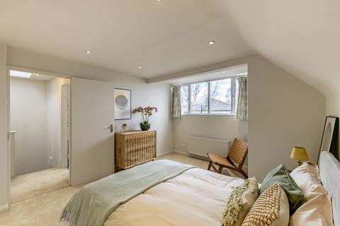 2 bedroom flat to rent, Lordship Lane London SE22