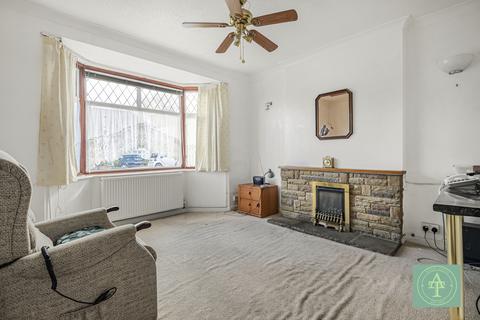 4 bedroom semi-detached house for sale, Sheringham Avenue, London, N14