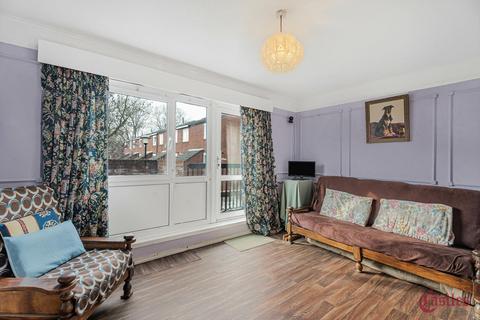 3 bedroom house for sale, Tresham Walk, London