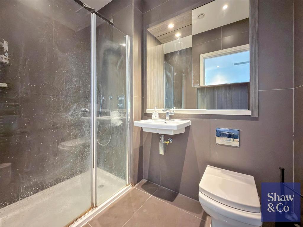 Shower Room.jpeg
