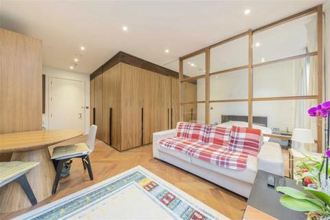 Studio to rent, New Union Square, London SW8