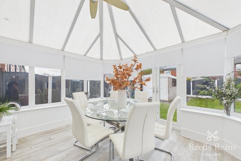 undefined, Wood View Avenue, West Yorkshire WF10