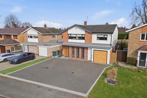 4 bedroom detached house for sale, Ferndale Park, Stourbridge, DY9 0RB
