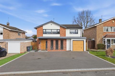 4 bedroom detached house for sale, Ferndale Park, Stourbridge, DY9 0RB