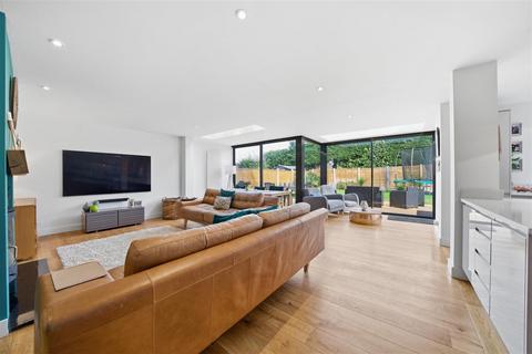 4 bedroom detached house for sale, Ferndale Park, Stourbridge, DY9 0RB