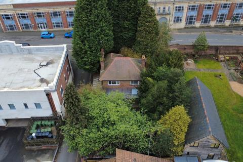 3 bedroom detached house for sale, Castle Road, Kidderminster