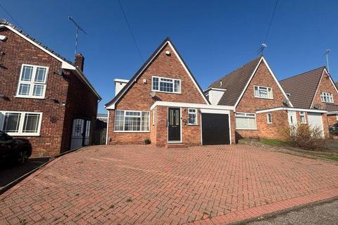 3 bedroom detached house to rent, Rossendale Way, Nuneaton