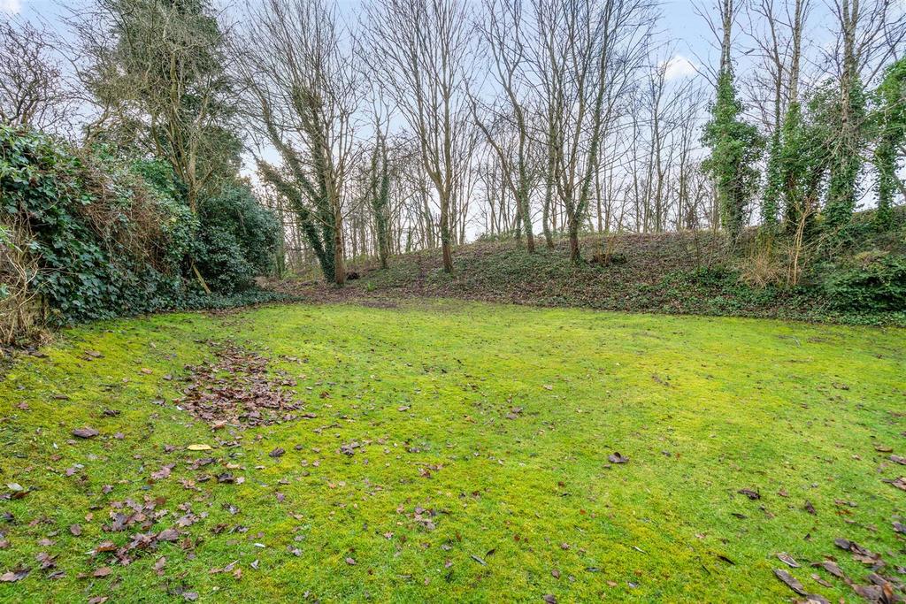 21 Hartlebury Close 3.jpg
