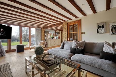 4 bedroom house for sale, Pages Lane, Romford, RM3