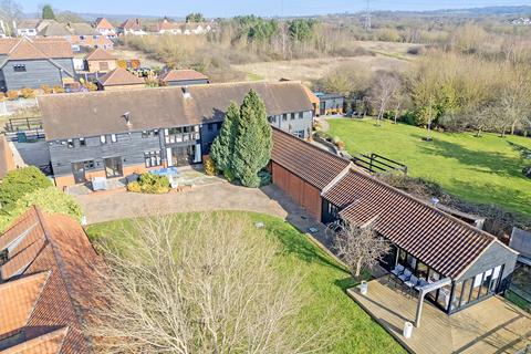 4 bedroom house for sale, Pages Lane, Romford, RM3
