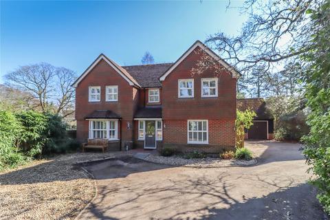 4 bedroom detached house for sale, Sarum Close, Winchester, Hampshire, SO22