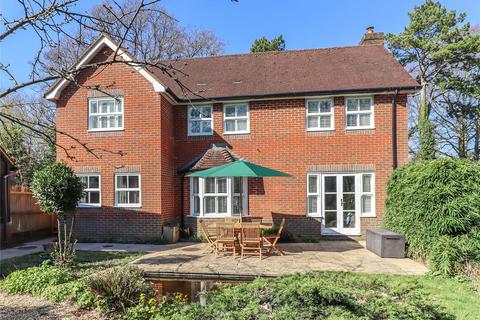 4 bedroom detached house for sale, Sarum Close, Winchester, Hampshire, SO22